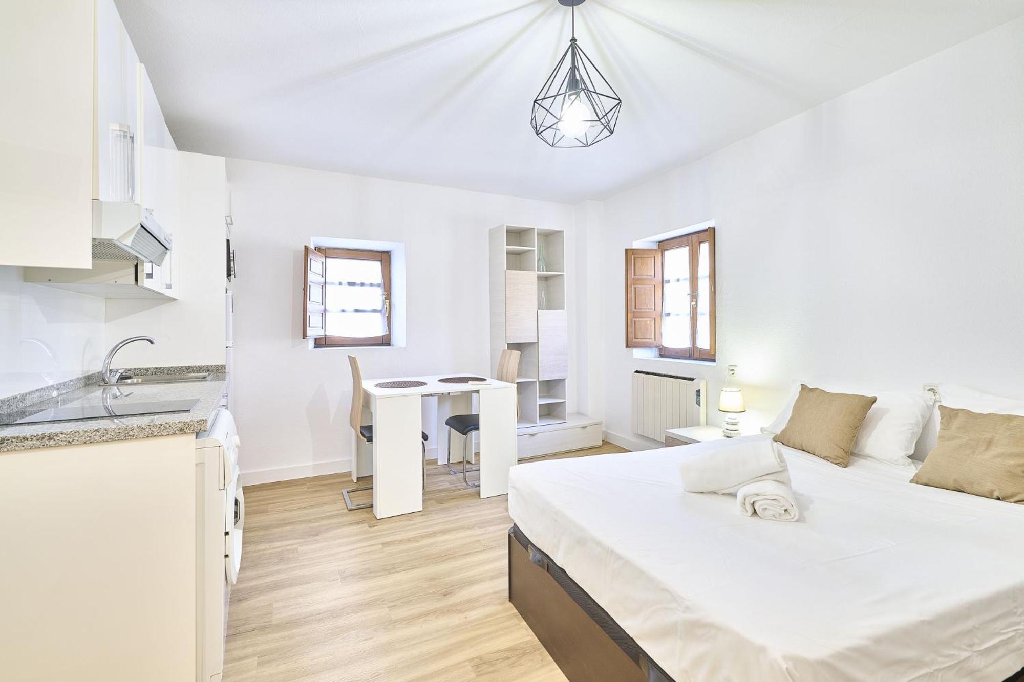 Traviesa 22 By Keyhom Apartment Salamanca Exterior photo