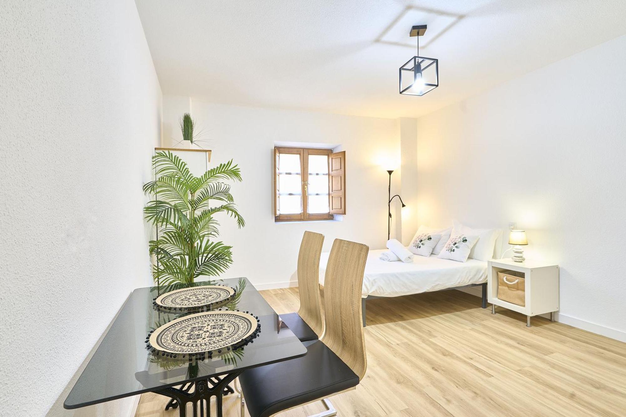 Traviesa 22 By Keyhom Apartment Salamanca Exterior photo